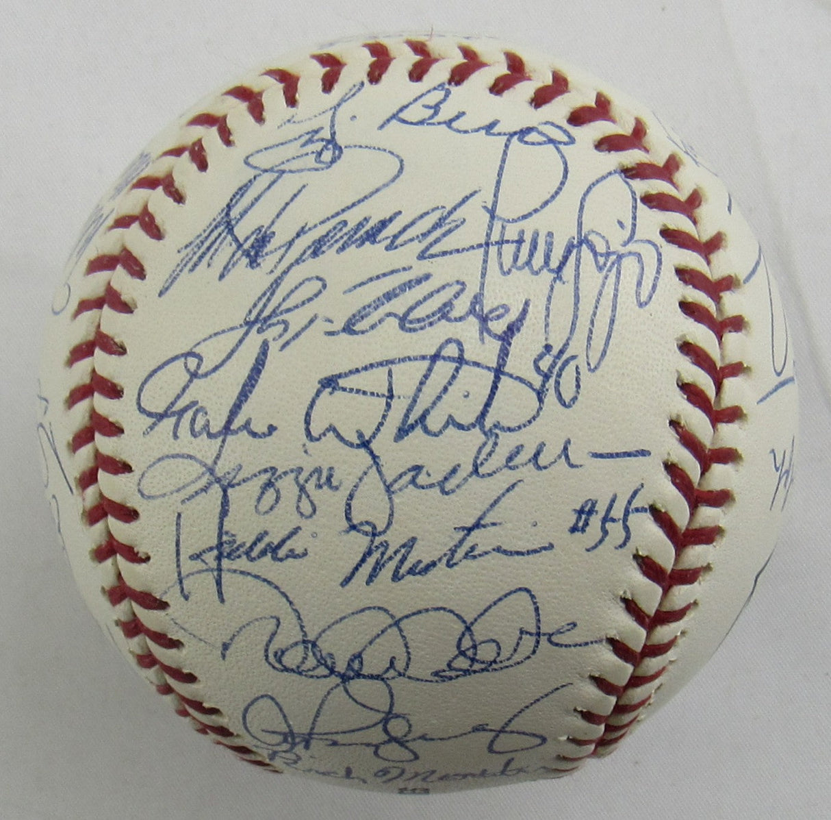 Derek Jeter Mariano Rivera Mike Mussina +23 2004 Yankees Team Signed Auto Rawlings Baseball JSA LOA ZZ82759