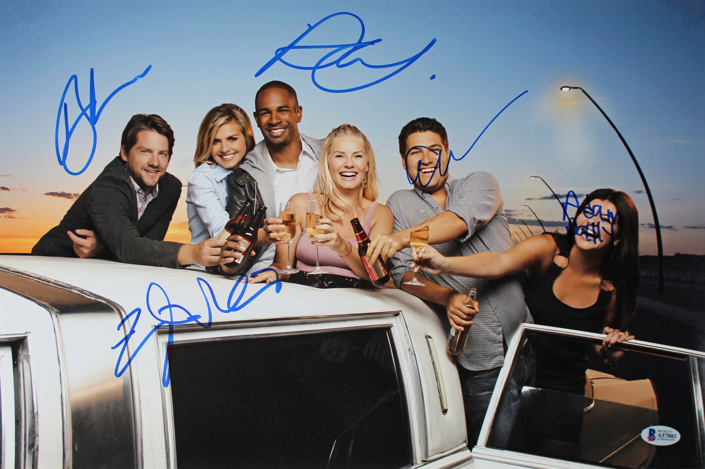 Happy Endings (5) Knighton, Pally, Wayans, Wilson & Coupe Signed 12x18 Photo BAS