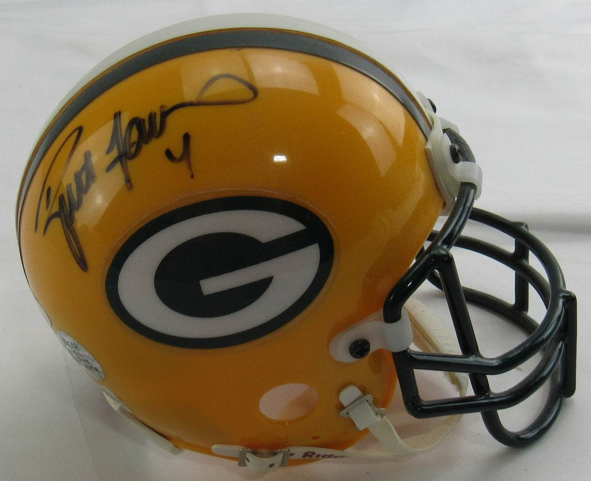 Brett Favre Signed Auto Mini Helmet w/ Hologram - Farve Hologram / Mounted Memories