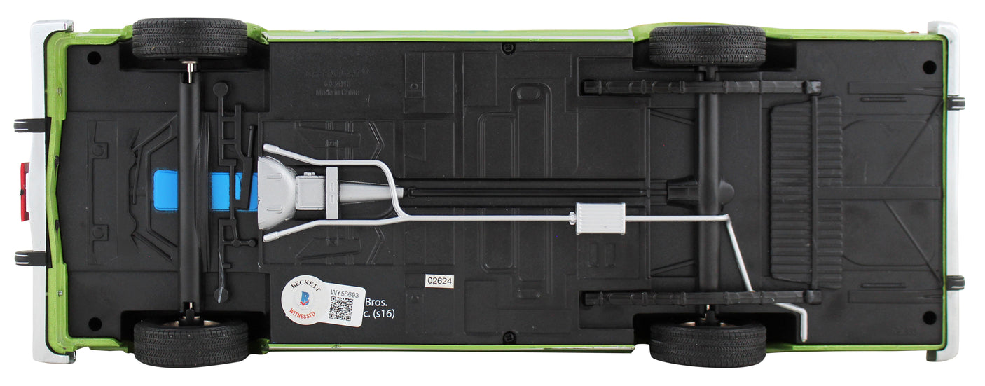 Vacation (4) Chase, D'Angelo, Hall & Barron Signed Family Truckster BAS Wit 1