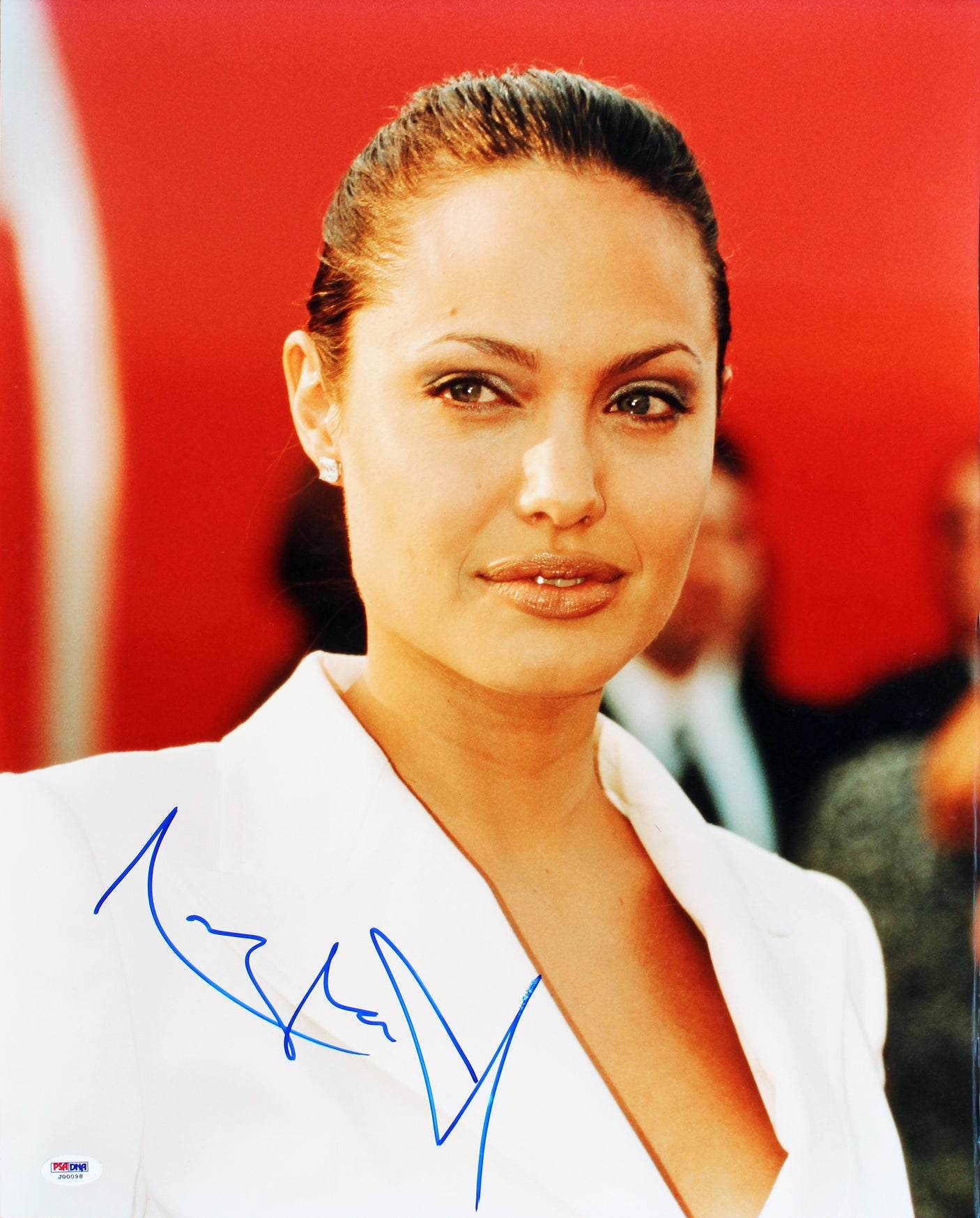 Angelina Jolie Mr. & Mrs. Smith Authentic Signed 16x20 Photo PSA/DNA #J00098