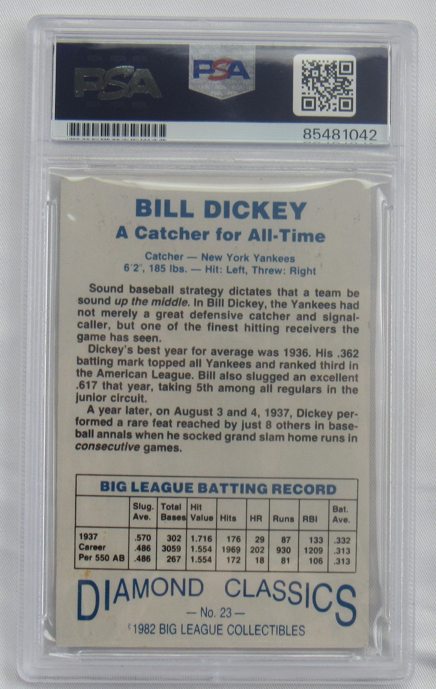 1982 Diamond Classic #23 Bill Dickey Signed Card PSA/DNA Encapsulated