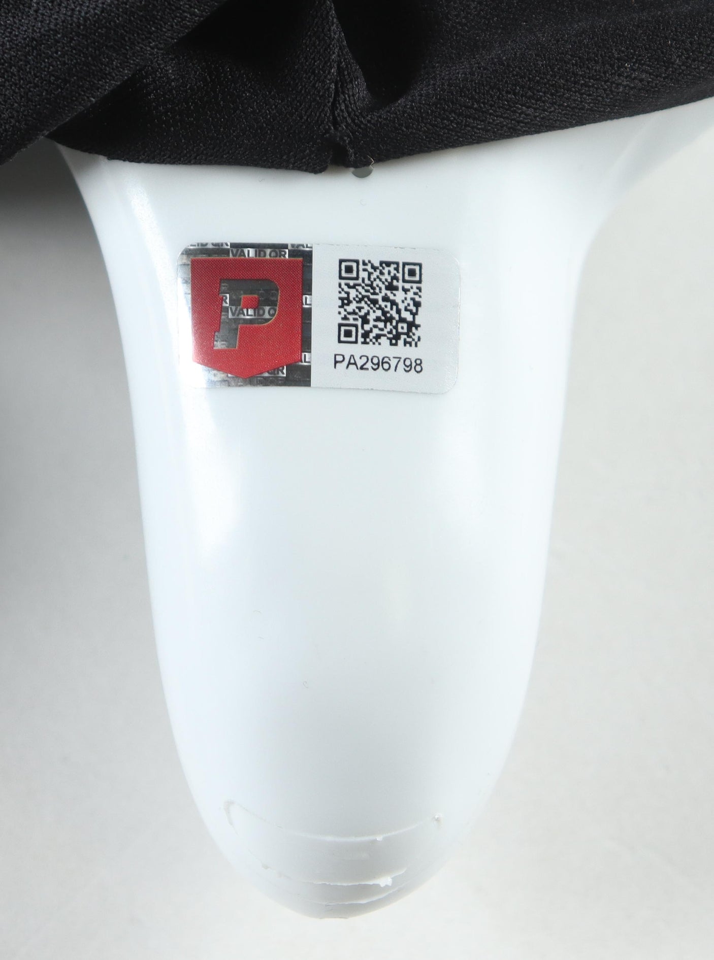 Neve Campbell Signed "Scream" Ghostface Mask (PA)