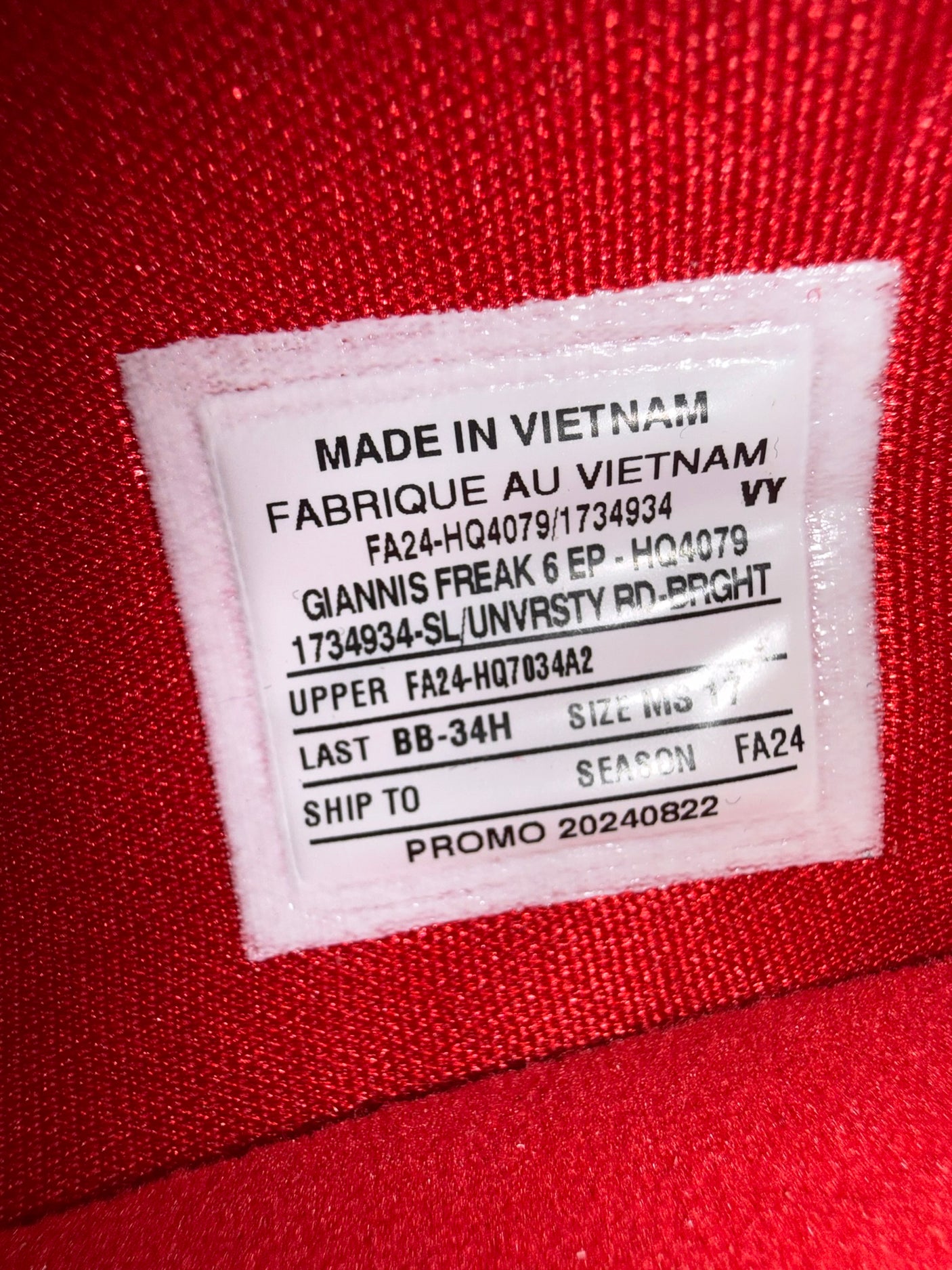 Giannis Antetokounmpo Autographed 2024 Player Exclusive (PE) Promo Sl, University Red & Bright Nike Zoom Freak 6 EP Shoes Milwaukee Bucks Size 17 Beckett BAS Witness Stock #252737