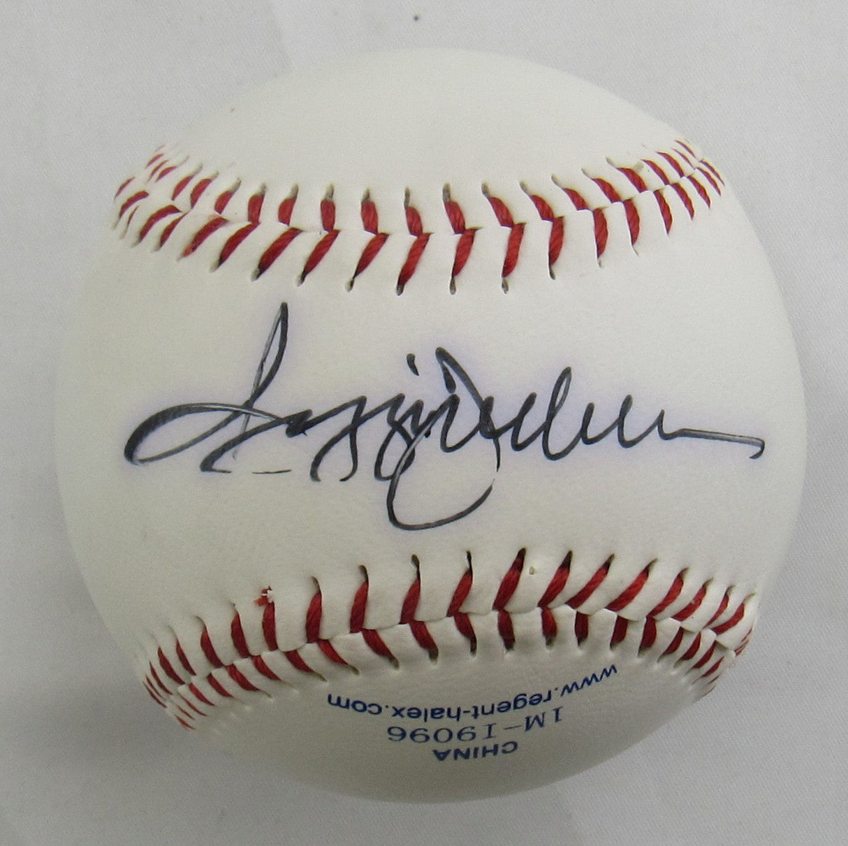 Reggie Jackson Signed Auto Baseball B171