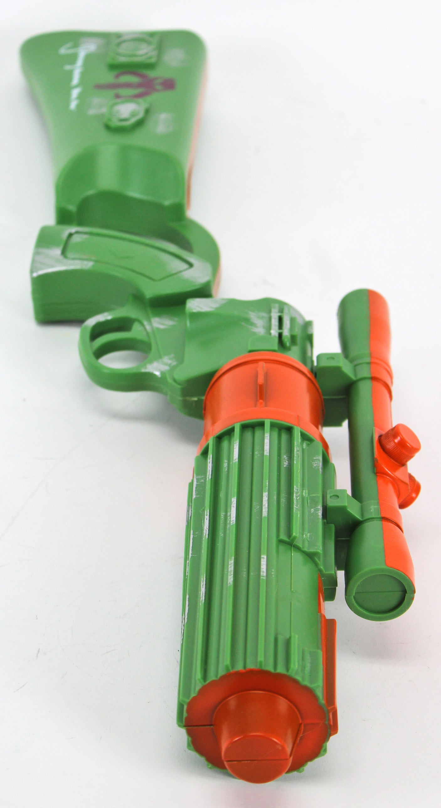 Jeremy Bulloch Star Wars "Boba Fett" Signed Boba Fett Plastic Toy Blaster BAS