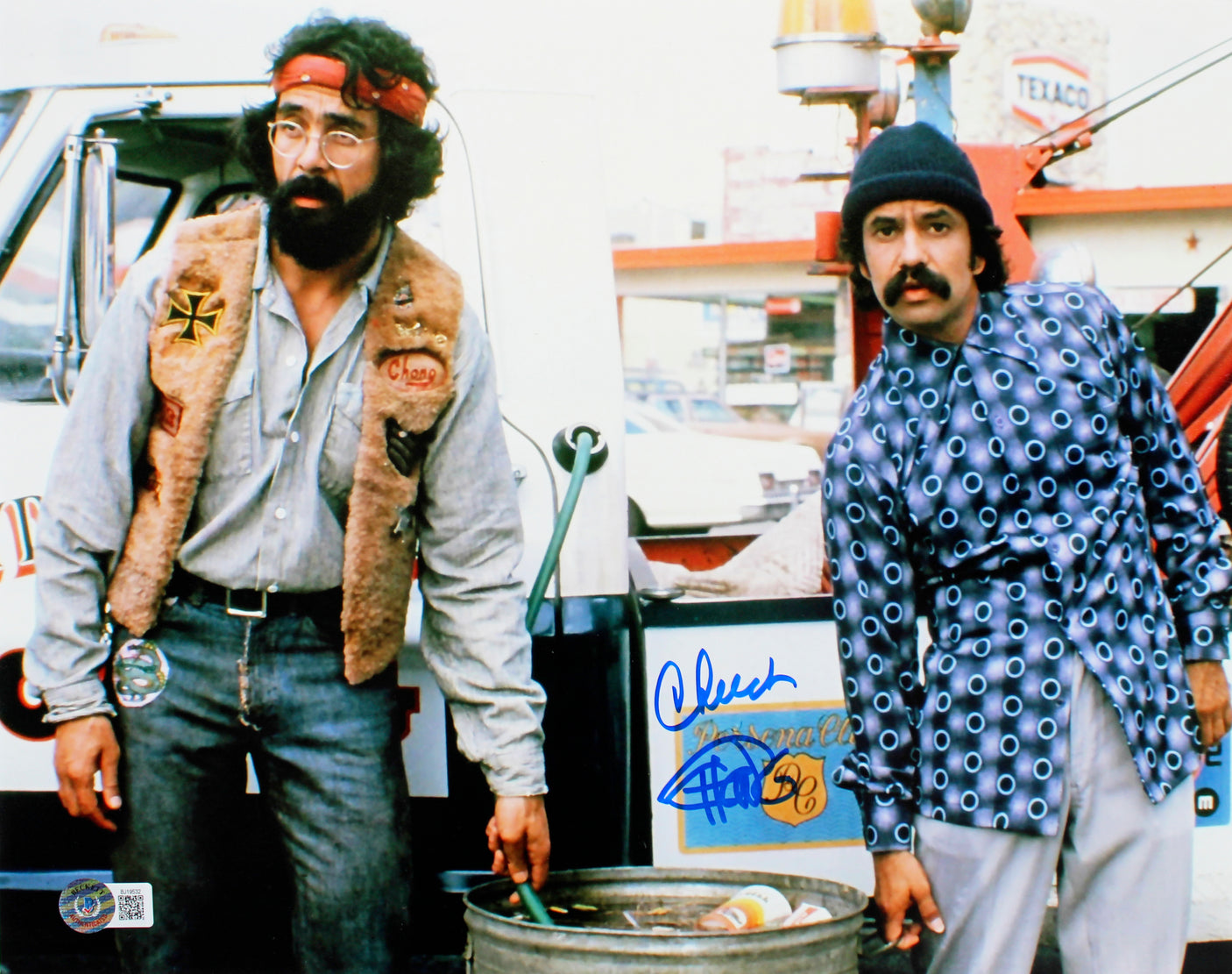 Cheech Marin & Tommy Chong Up in Smoke Signed 11x14 Horizontal Keg Photo BAS
