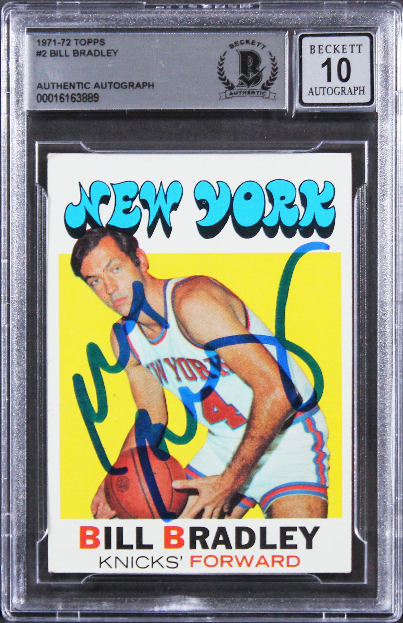 Knicks Bill Bradley Authentic Signed 1971 Topps #2 Card Auto 10! BAS Slabbed