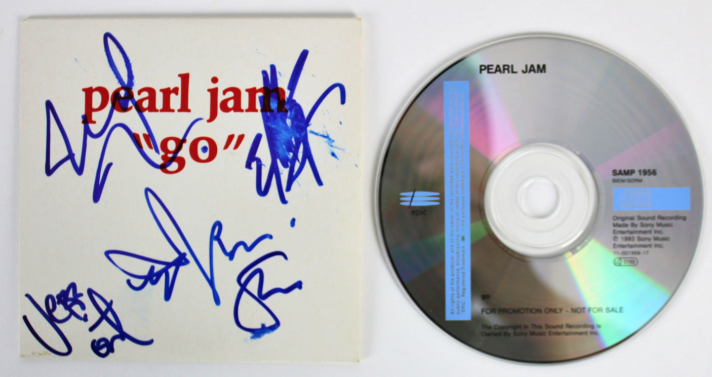 Pearl Jam (5) Vedder, McCready, Gossard +2 Signed Promo Cd Cover BAS #A85998