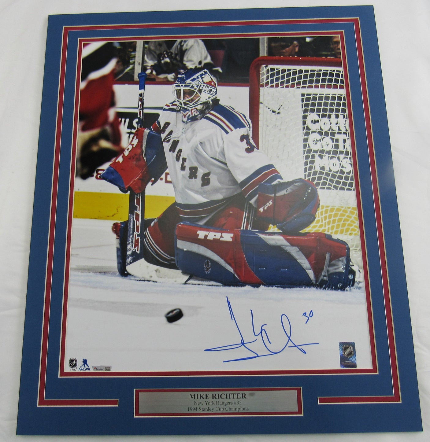 Henrik Lundqvist Signed 16x20 Photo w/ Cardboard Backing Fanatics COA