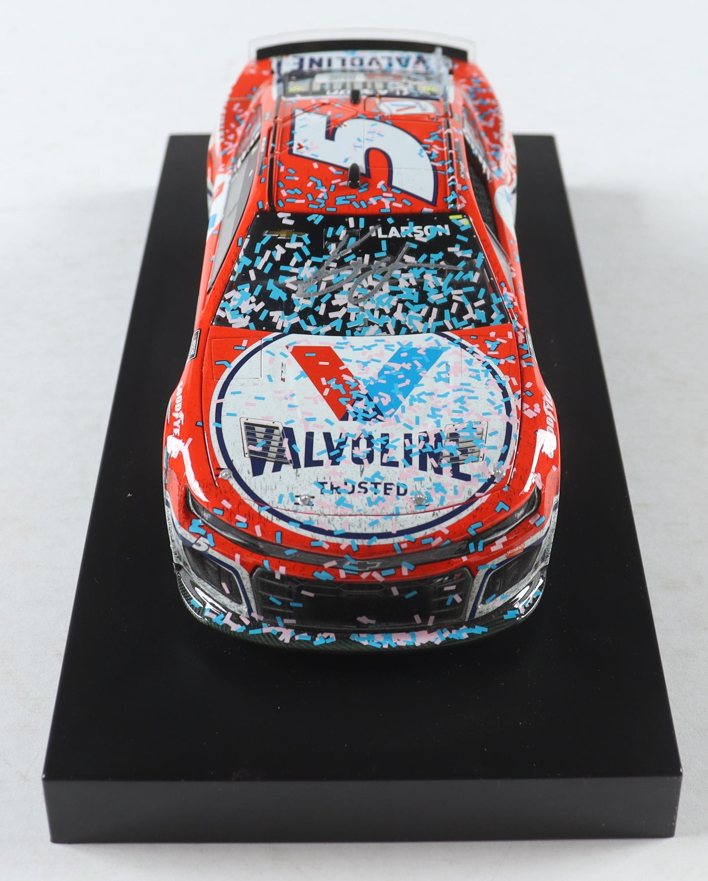 Kyle Larson Autographed Raced 2022 Valvoline Homestead Win 1:24 Diecast | COA