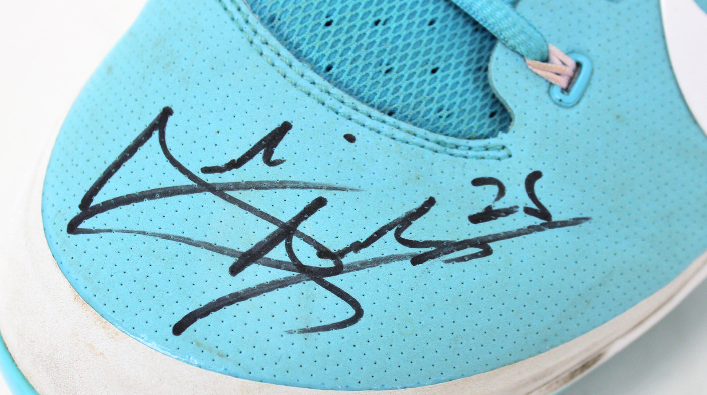 D-Backs Archie Bradley Signed 2018 Game Used Blue Nike Air Clipper Cleats BAS