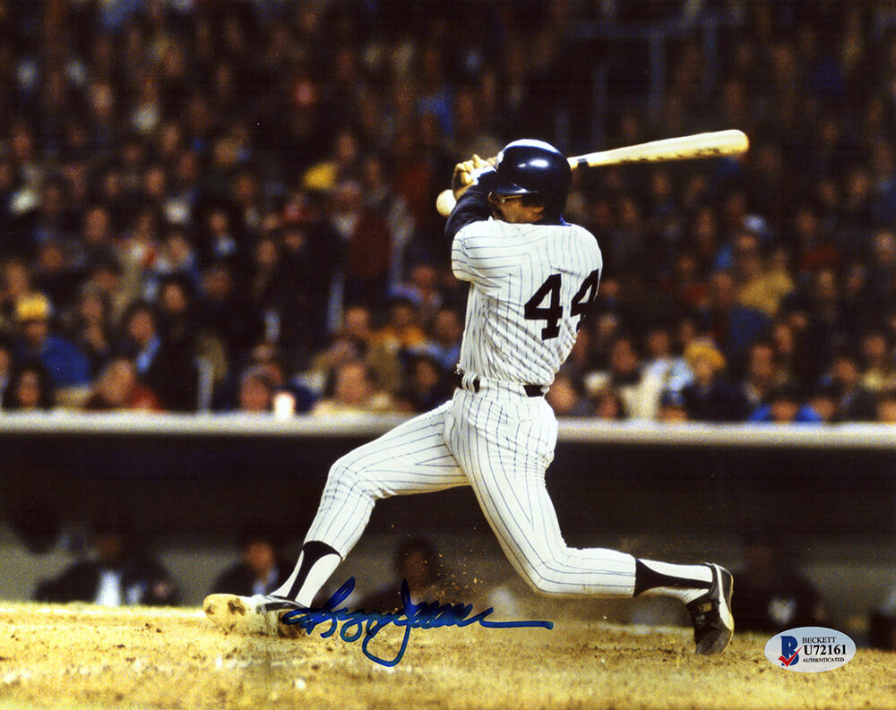 Reggie Jackson Signed NY Yankees White Jersey Swinging Action 8x10 Photo - (Beckett)