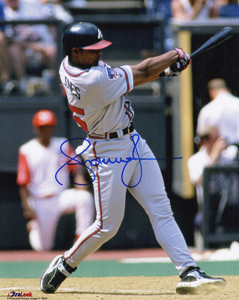 Andruw Jones Signed Atlanta Braves Swinging Action 8x10 Photo