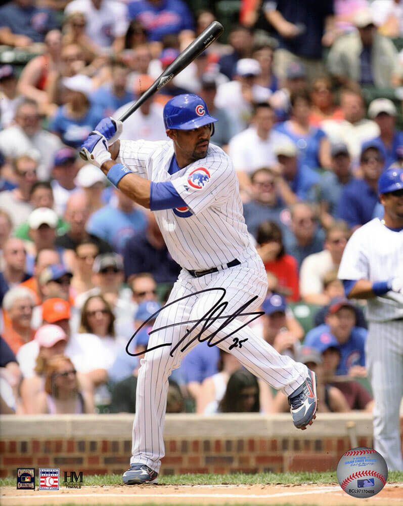 Derrek Lee Signed Chicago Cubs White Jersey Batting 8x10 Photo