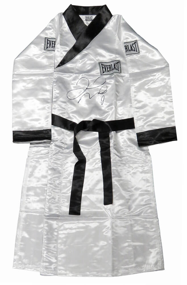 Floyd Mayweather Jr Signed Everlast White Boxing Robe