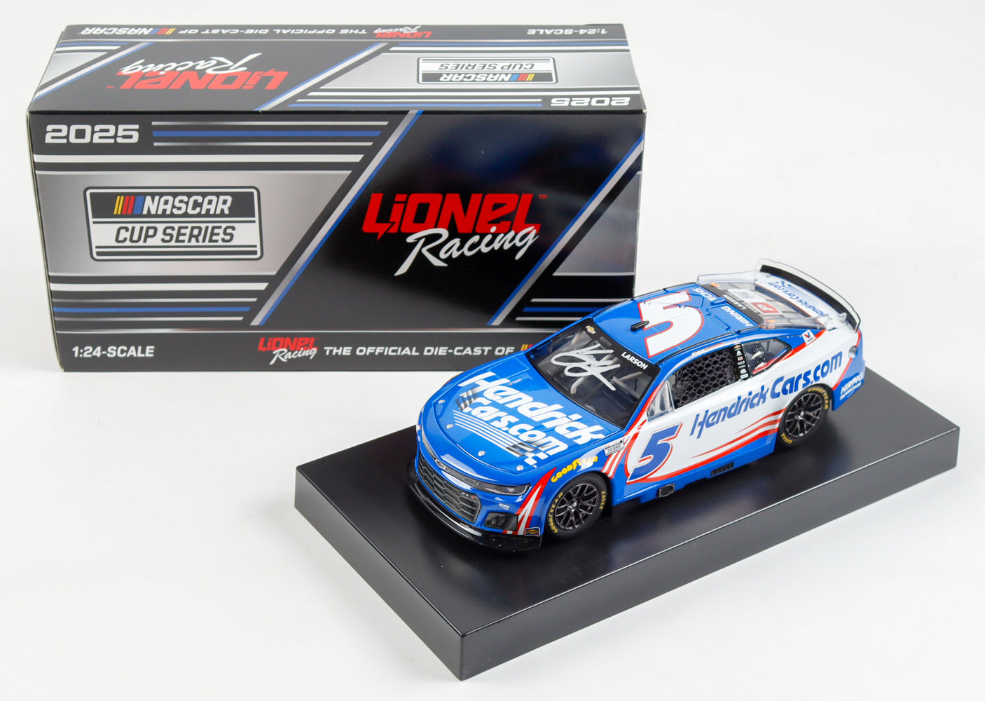 Kyle Larson 2025 Hendrickcars.com 1:24 Diecast Car (PA)