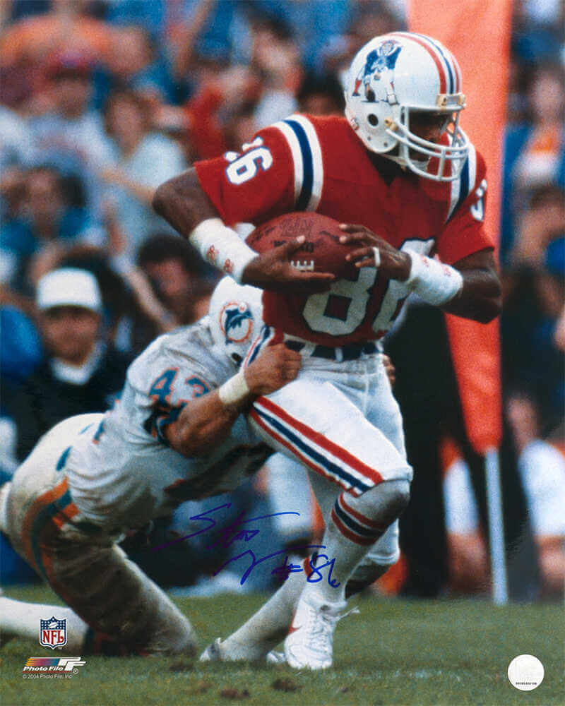 Stanley Morgan Signed New England Patriots Red Jersey Action 16x20 Photo