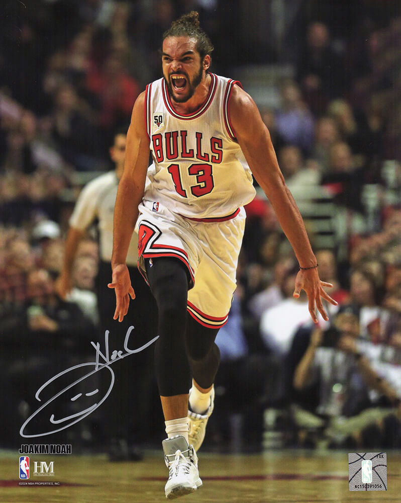 Joakim Noah Signed Chicago Bulls Running Action 8x10 Photo
