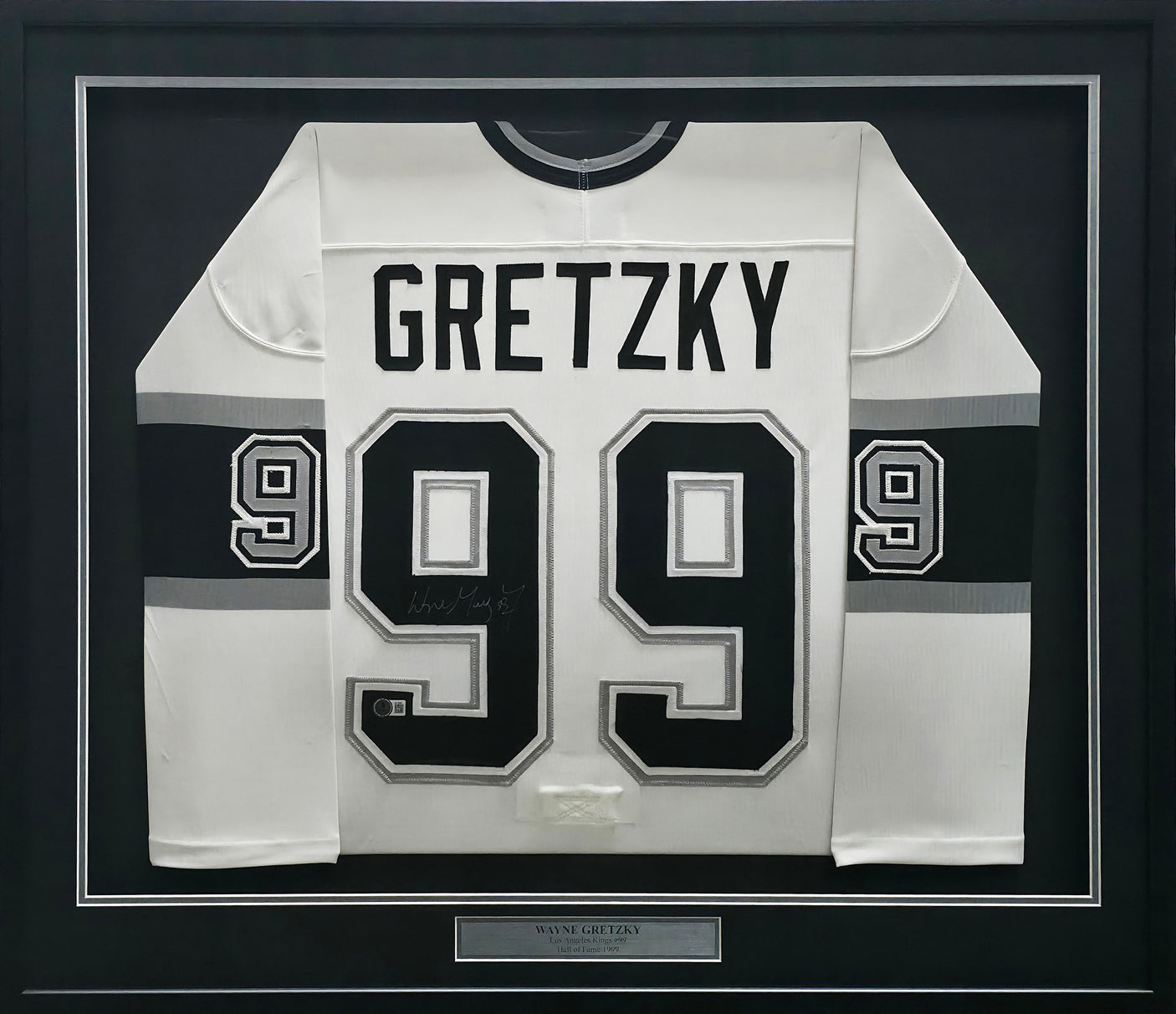 Los Angeles Kings Wayne Gretzky Autographed Framed White Jersey Beckett BAS #AE16695
