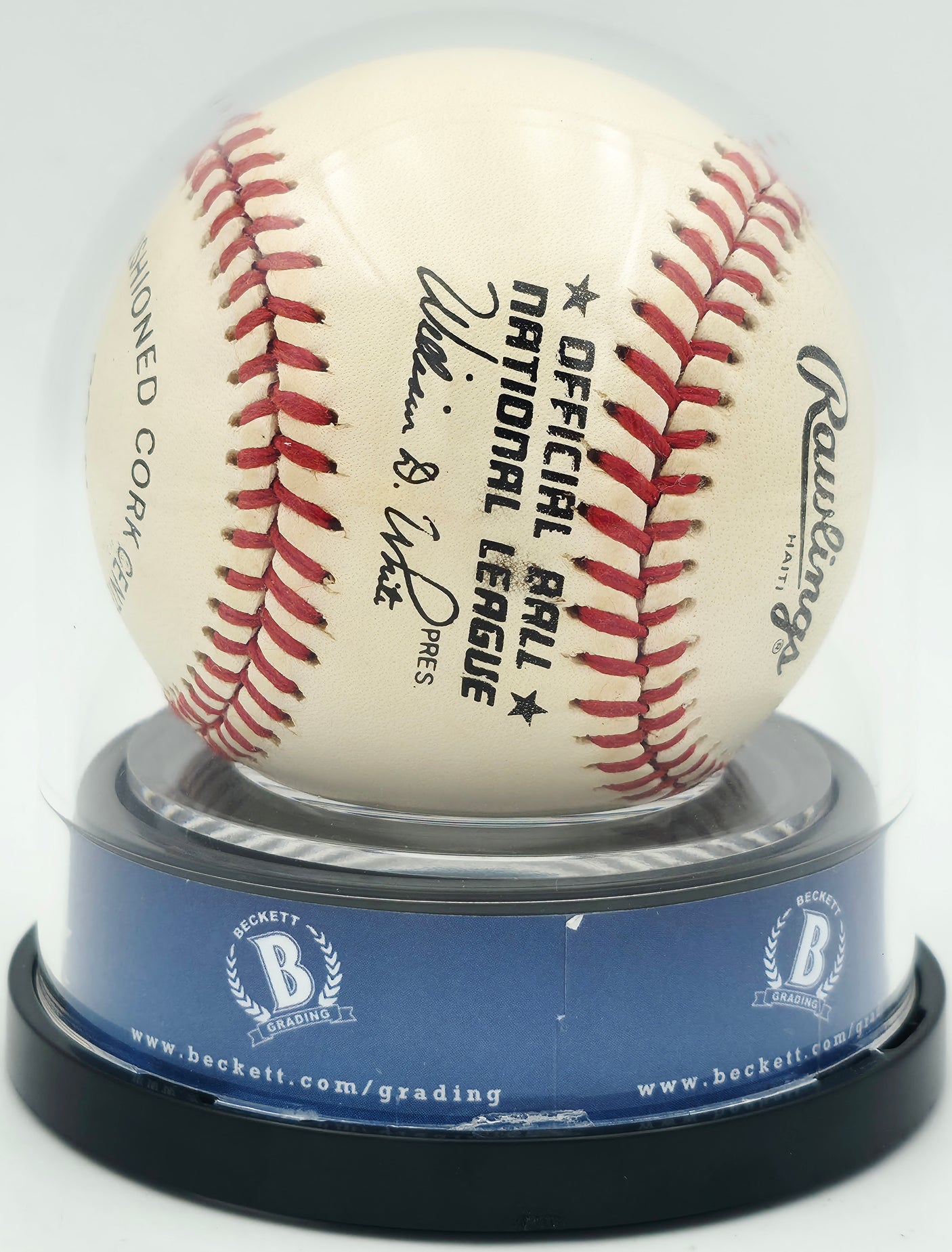 Hank Aaron Autographed Official NL Baseball Atlanta Braves Auto Grade Mint 9 Beckett BAS #18630570