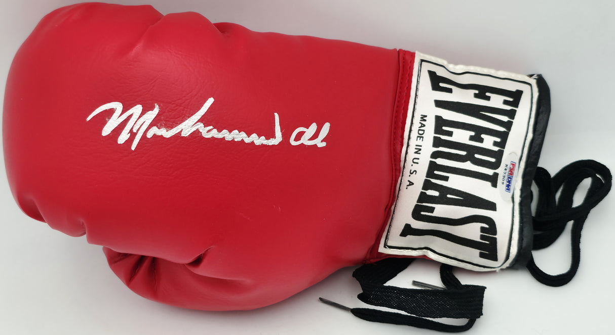 Muhammad Ali Autographed Red Everlast Boxing Glove RH PSA/DNA #K47309