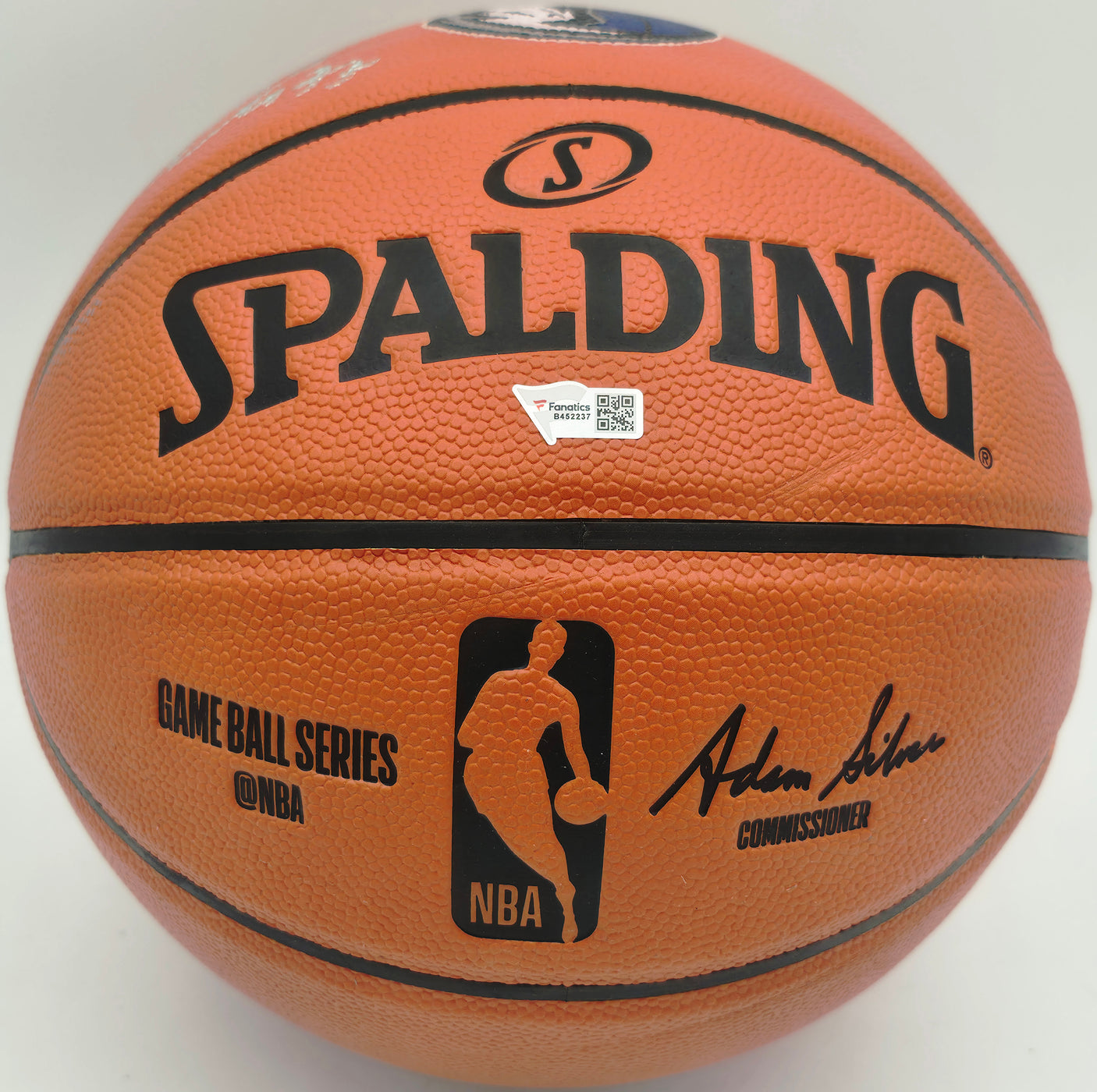 Luka Doncic Autographed Official Game Ball Series Basketball Dallas Mavericks Logo (Indent) Fanatics Holo #B452237