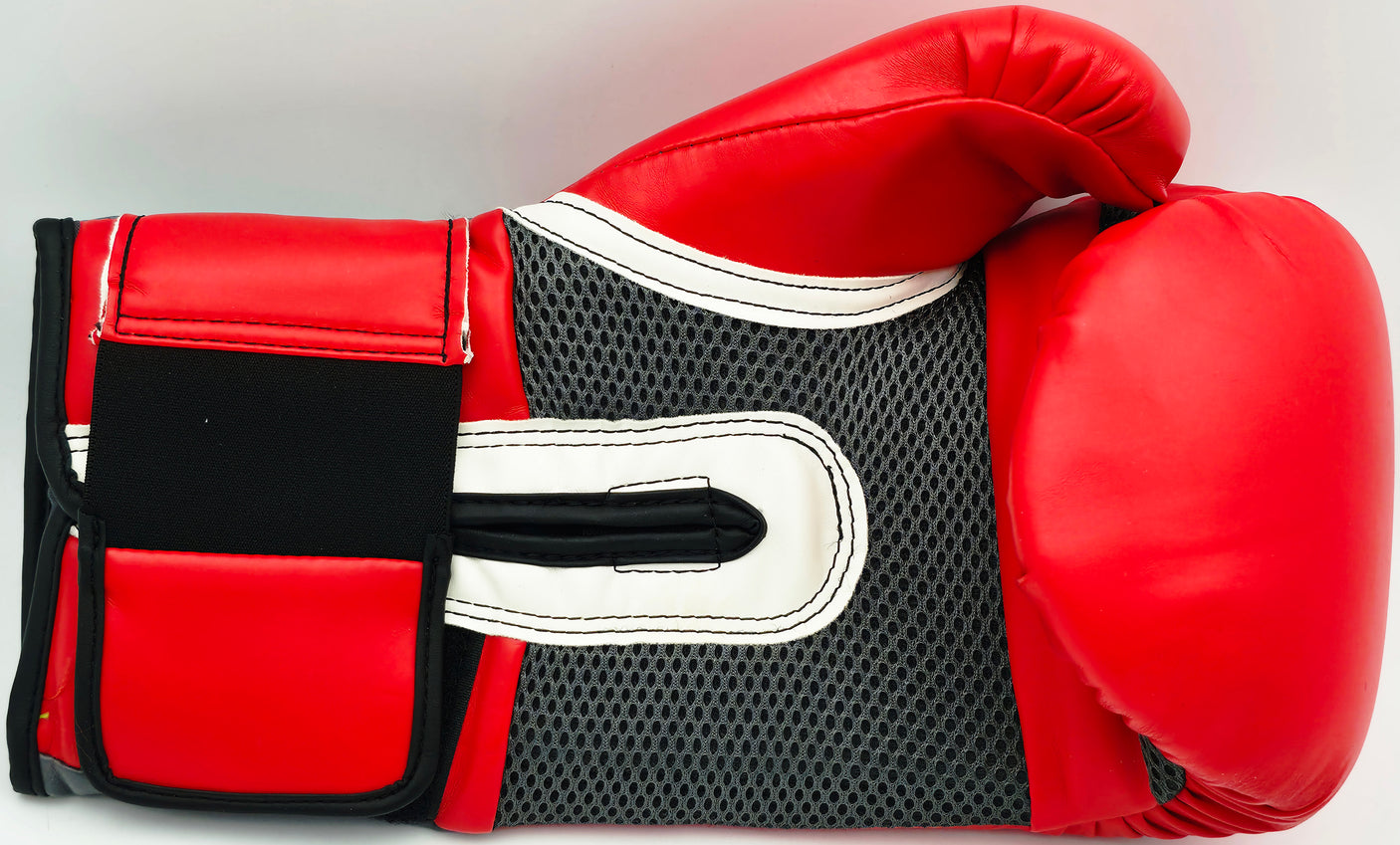 Mike Tyson Autographed Red Everlast Everfresh Boxing Glove LH Beckett BAS QR #BS30489