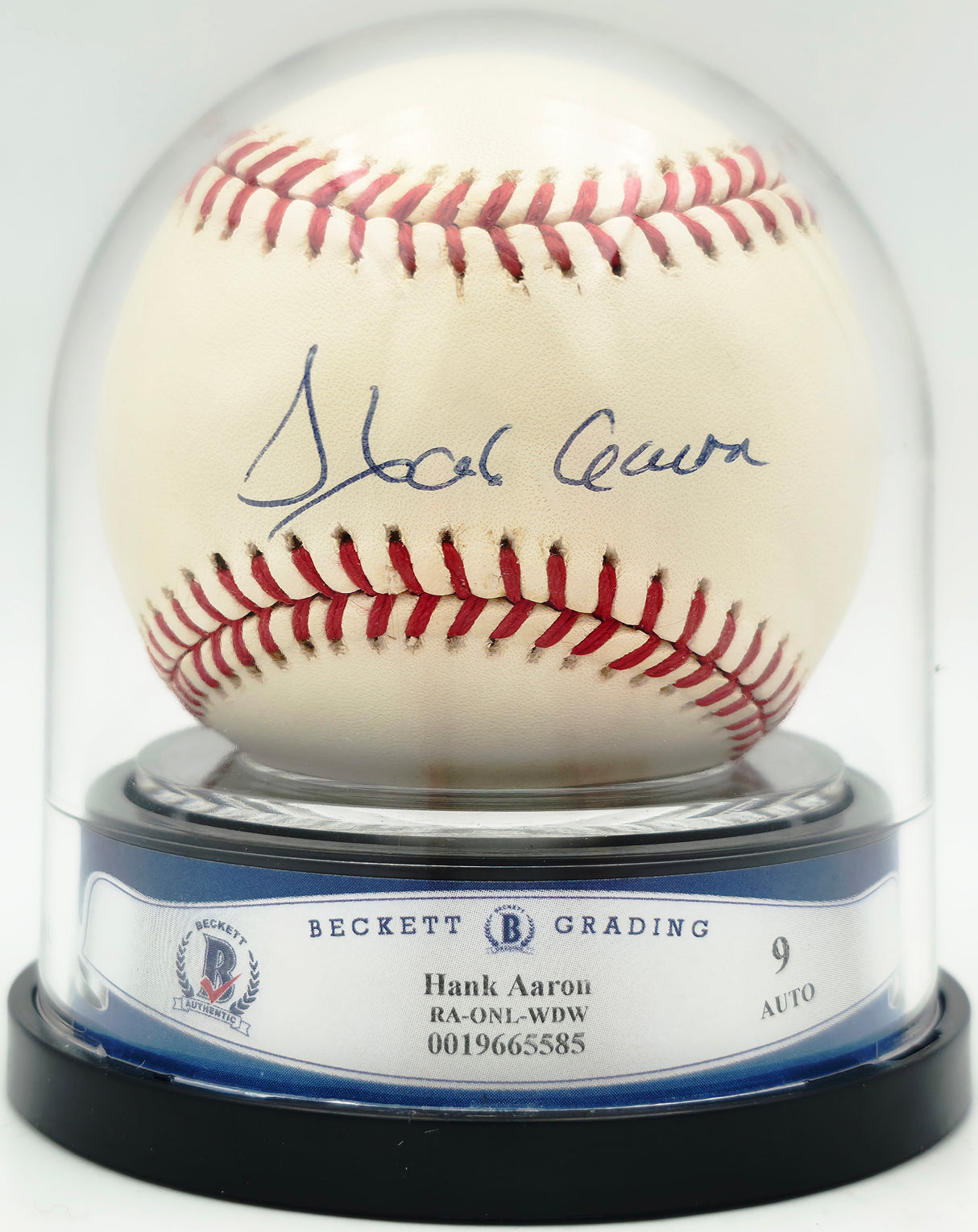 Hank Aaron Autographed Official NL Baseball Atlanta Braves Auto Grade Mint 9 Beckett BAS #19665585