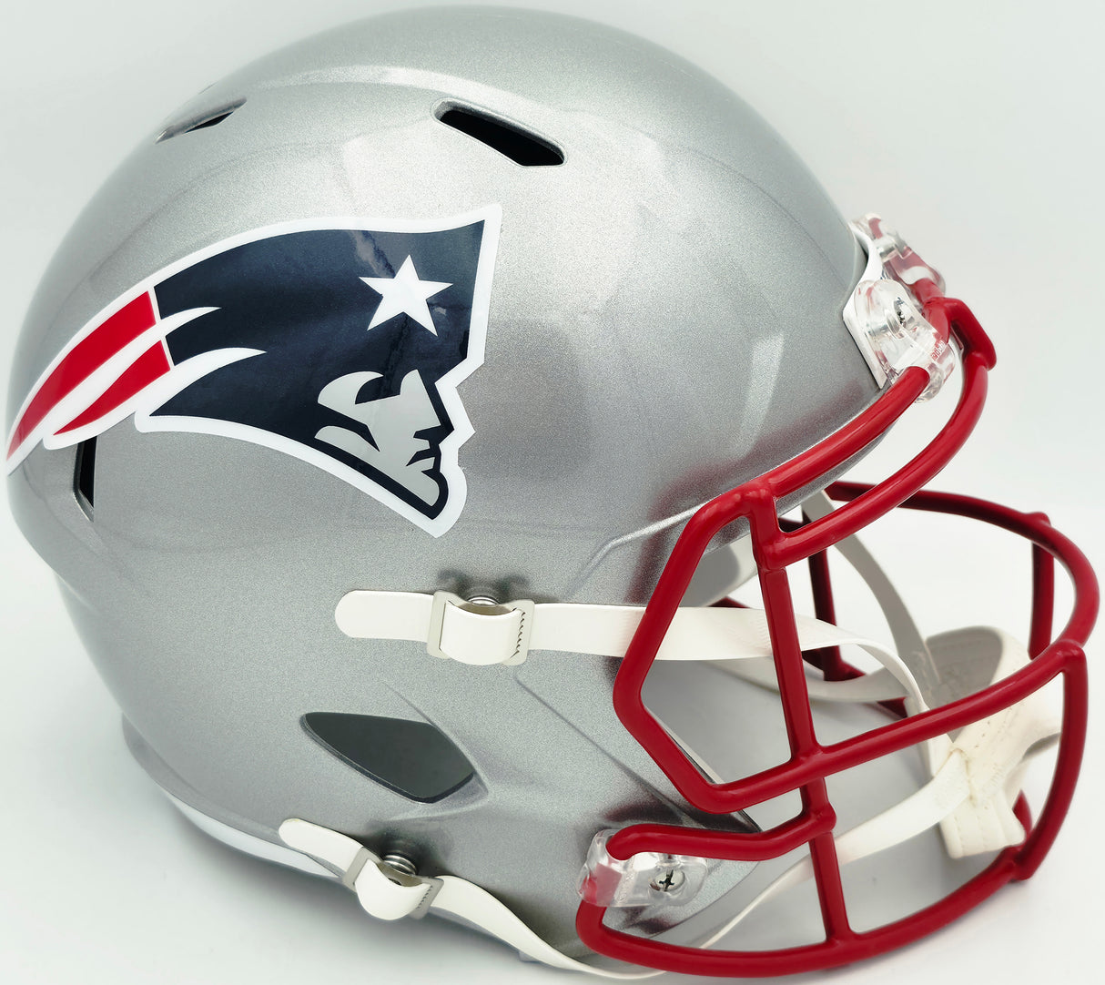 Unsigned New England Patriots Silver Speed Replica Full Size Helmet SKU #262573