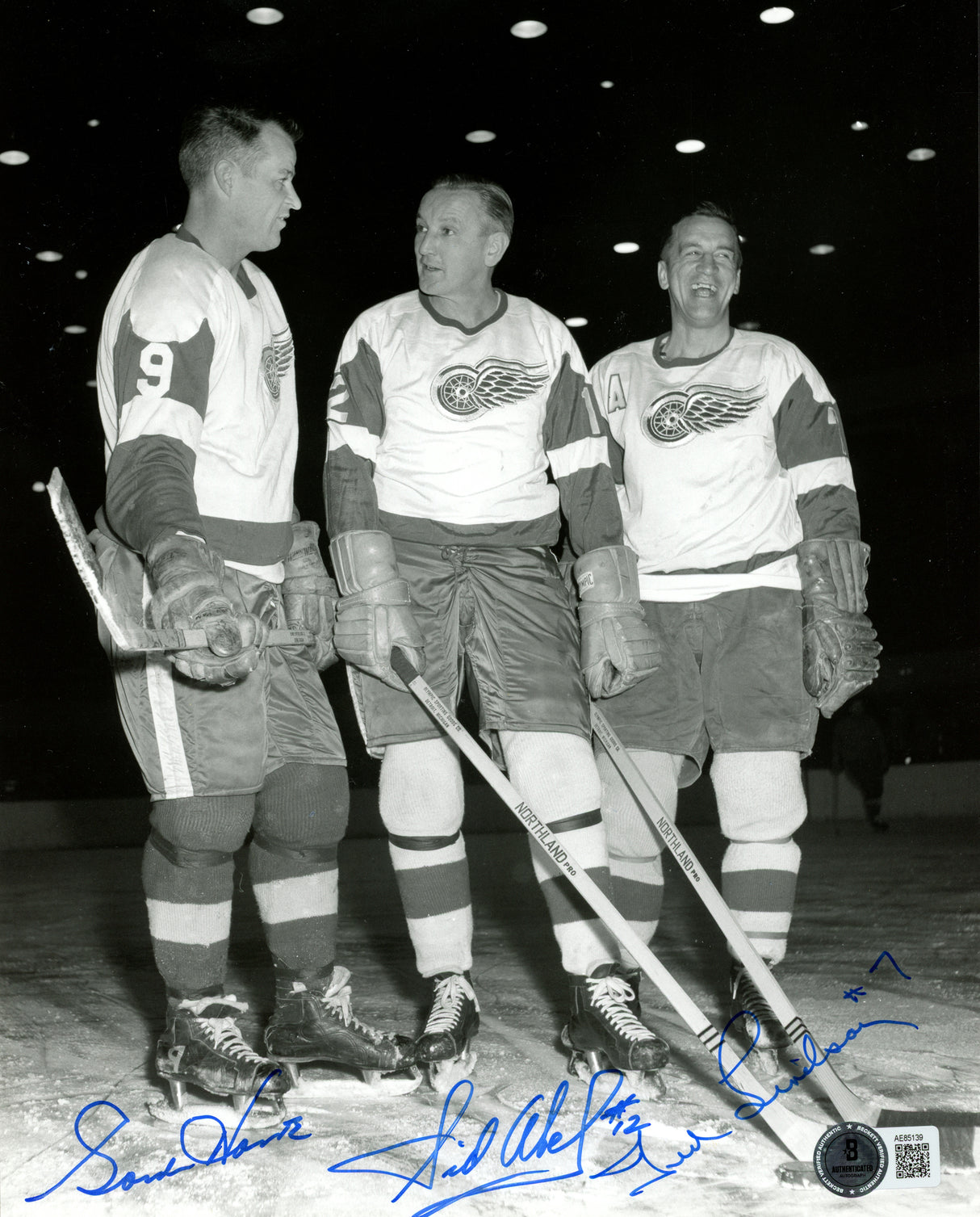 Gordie Howe, Sid Abel, & Ted Lindsay Autographed 8x10 Photo Production Line Beckett BAS #AE85139