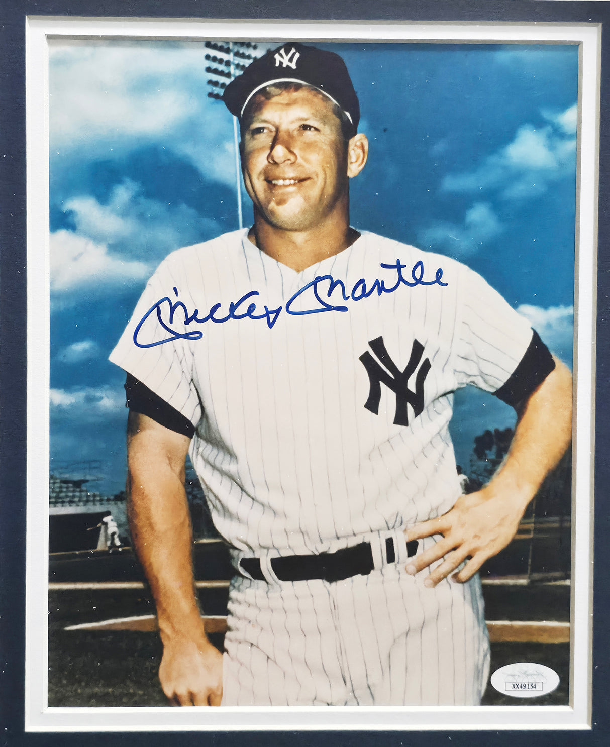 Mickey Mantle Autographed Framed 8x10 Photo New York Yankees JSA #XX49154