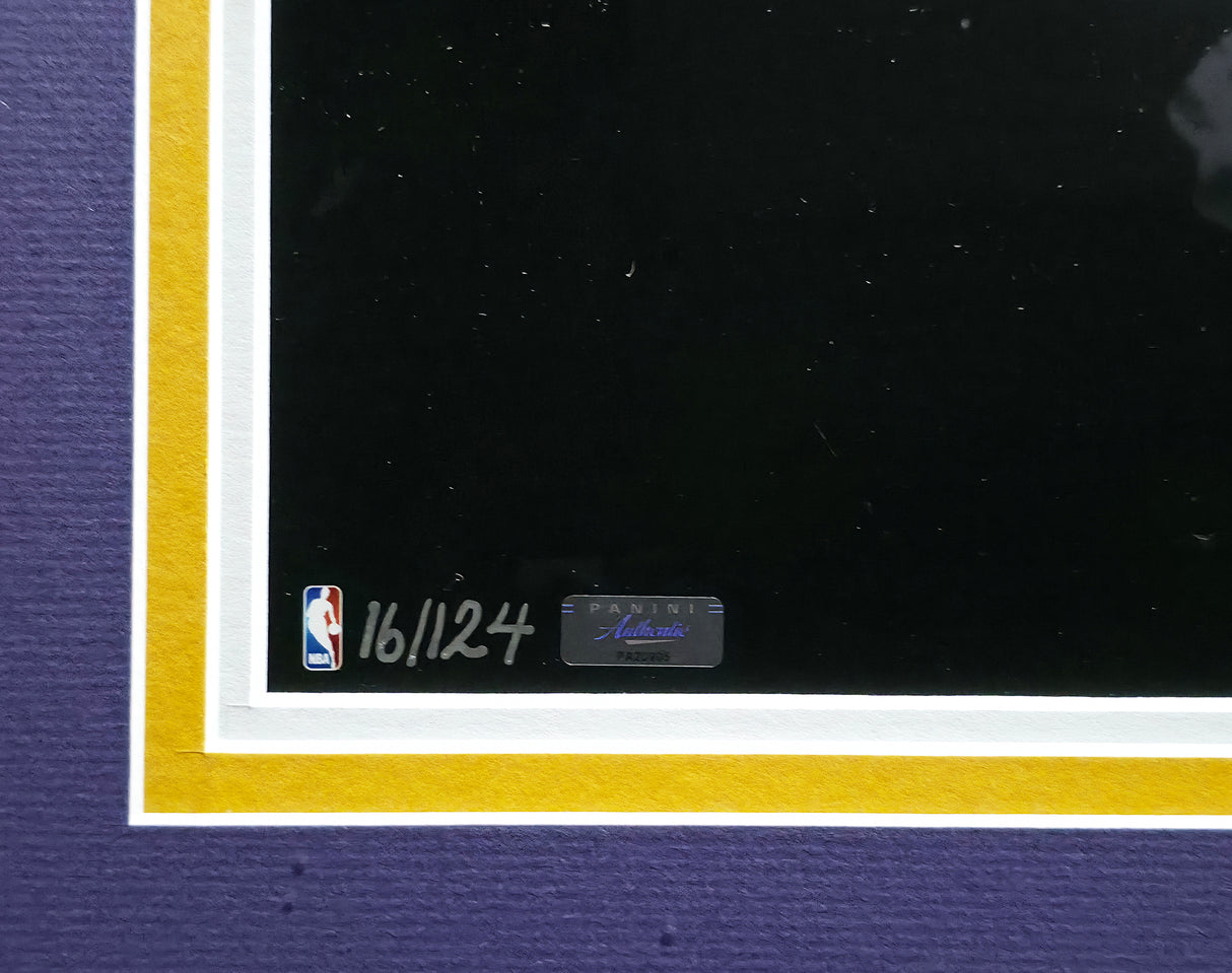 Kobe Bryant Autographed Framed 16x20 Photo Los Angeles Lakers #16/124 Panini Holo #PA20905