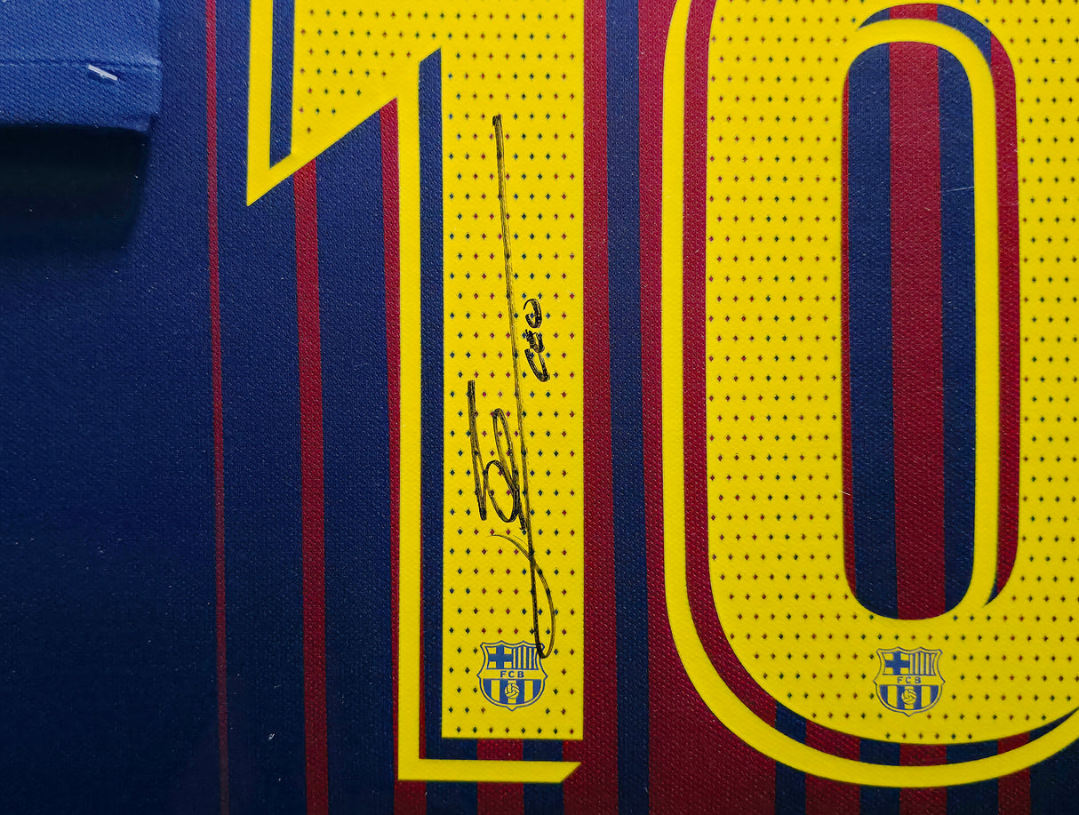 2018-19 FC Barcelona Lionel Messi Autographed Framed Red & Blue Nike Jersey Beckett BAS Witness #2W114075