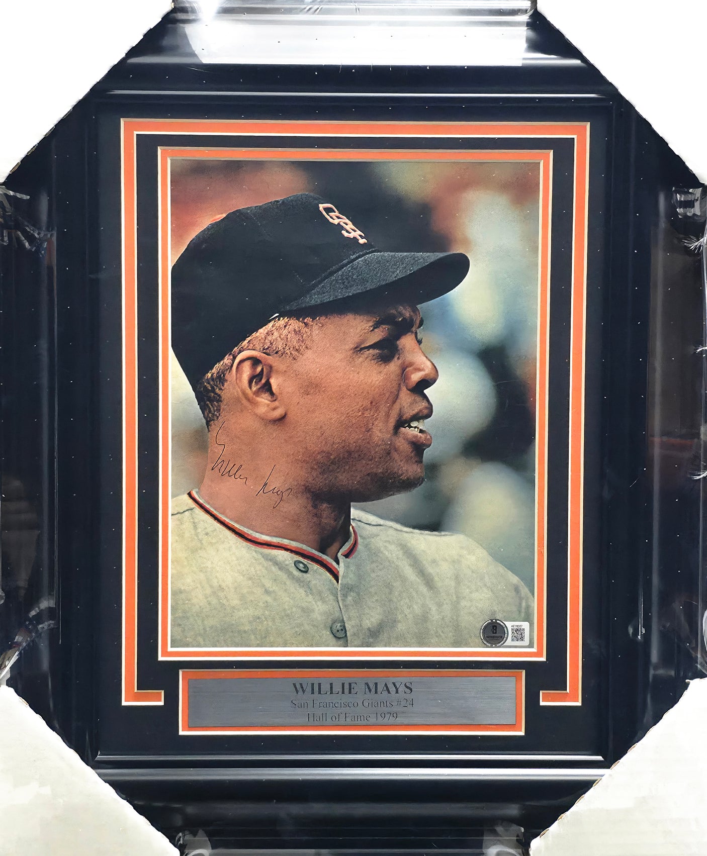 Willie Mays Autographed Framed 8x11 Magazine Page Photo San Francisco Giants Vintage Signature Beckett BAS #AE16557