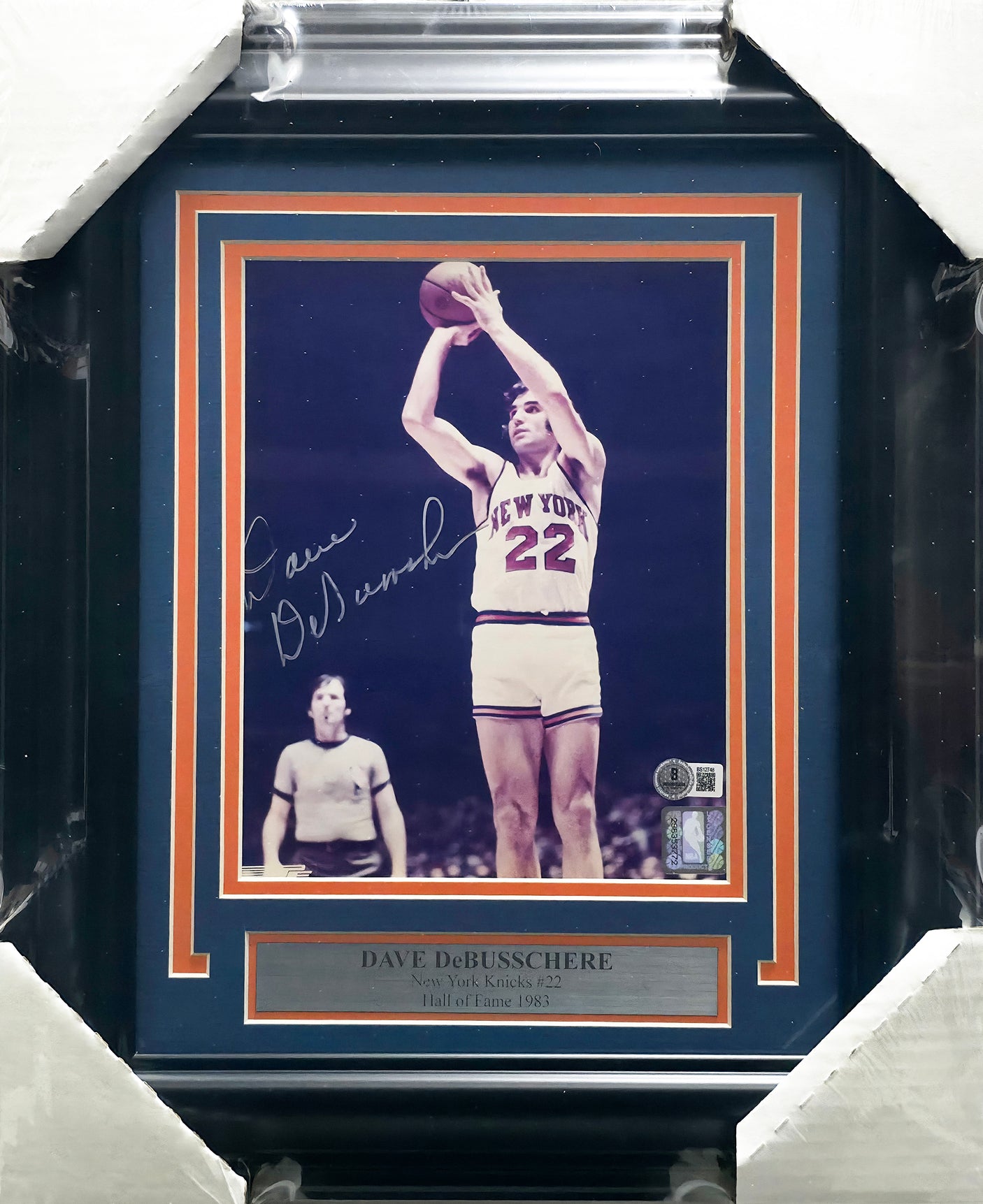 Dave DeBusschere Autographed Framed 8x10 Photo New York Knicks Beckett BAS QR #BS12748