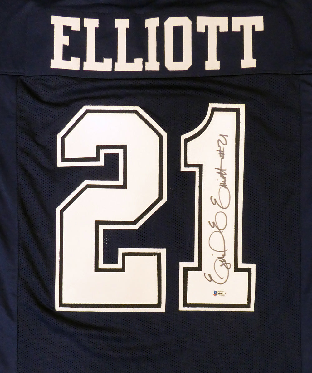 Dallas Cowboys Ezekiel Elliott Autographed Blue Jersey Beckett BAS Stock #145328