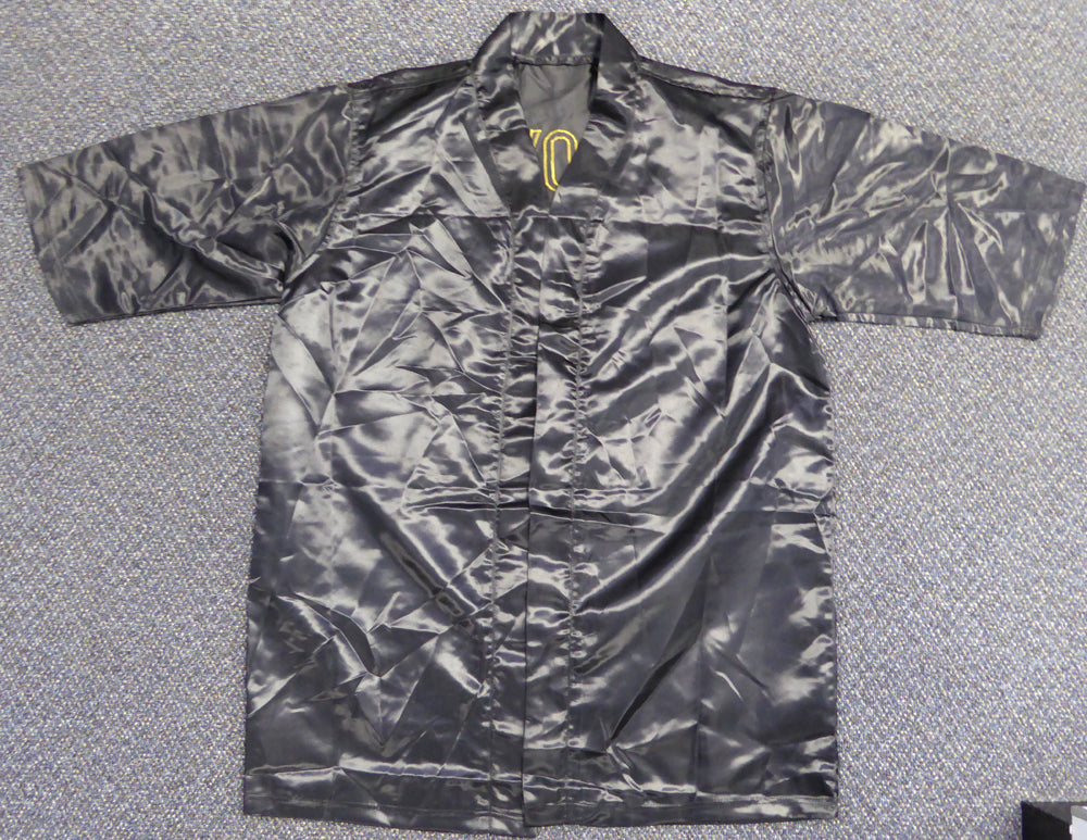 Floyd Mayweather Jr. Autographed Black Boxing Robe Beckett BAS Stock #121804