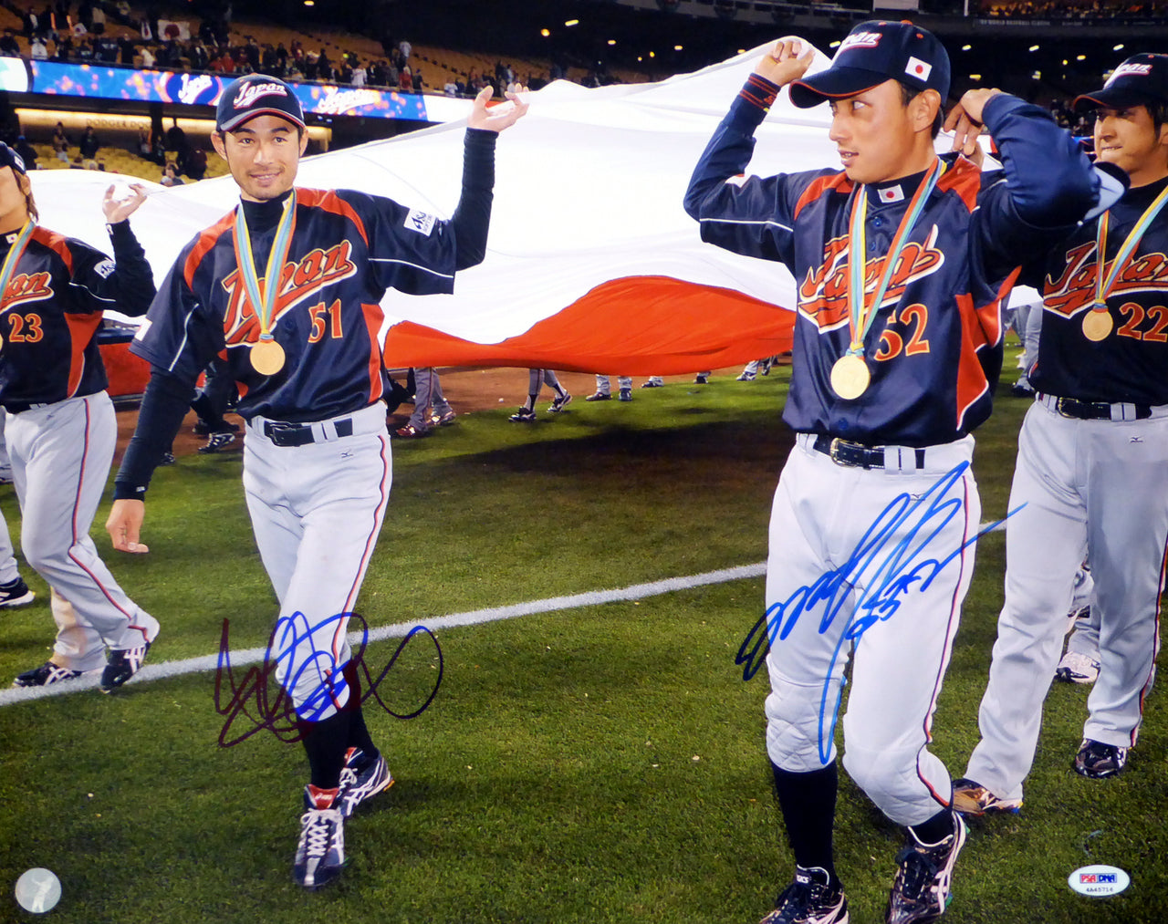 Ichiro Suzuki & Munenori Kawasaki Autographed 16x20 Photo WBC Team Japan PSA/DNA ITP Stock #43114