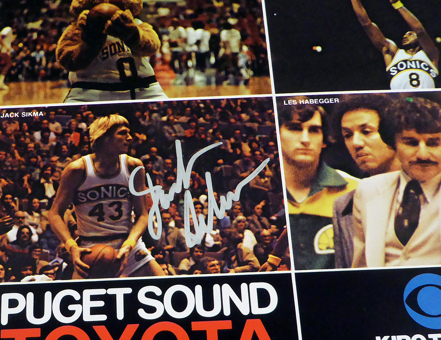 1978-79 NBA Champions Seattle Supersonics Autographed 17x22 Poster Photo With 9 Total Signatures Including Fred Brown & Lenny Wilkens MCS Holo #51047