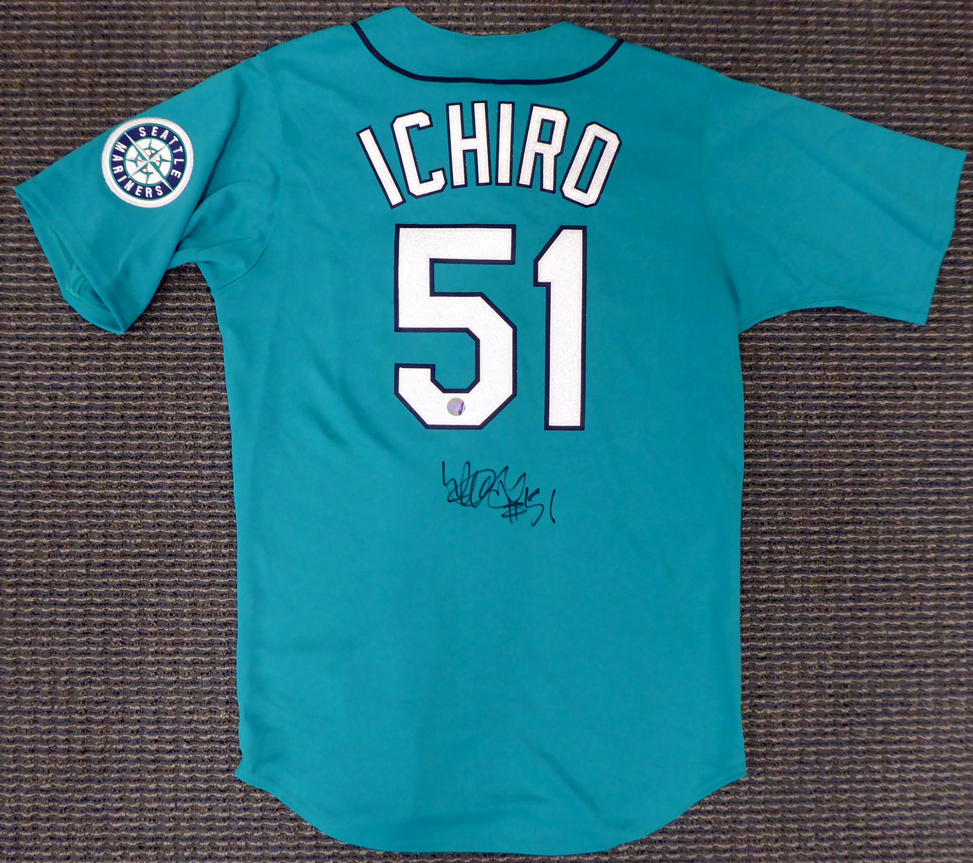 Seattle Mariners Ichiro Suzuki Autographed Teal Majestic Jersey Size M IS Holo SKU #193820