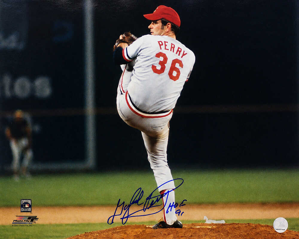 Gaylord Perry Signed Cleveland Indians Wind Up Pitching Action 16x20 Photo w/HOF'91