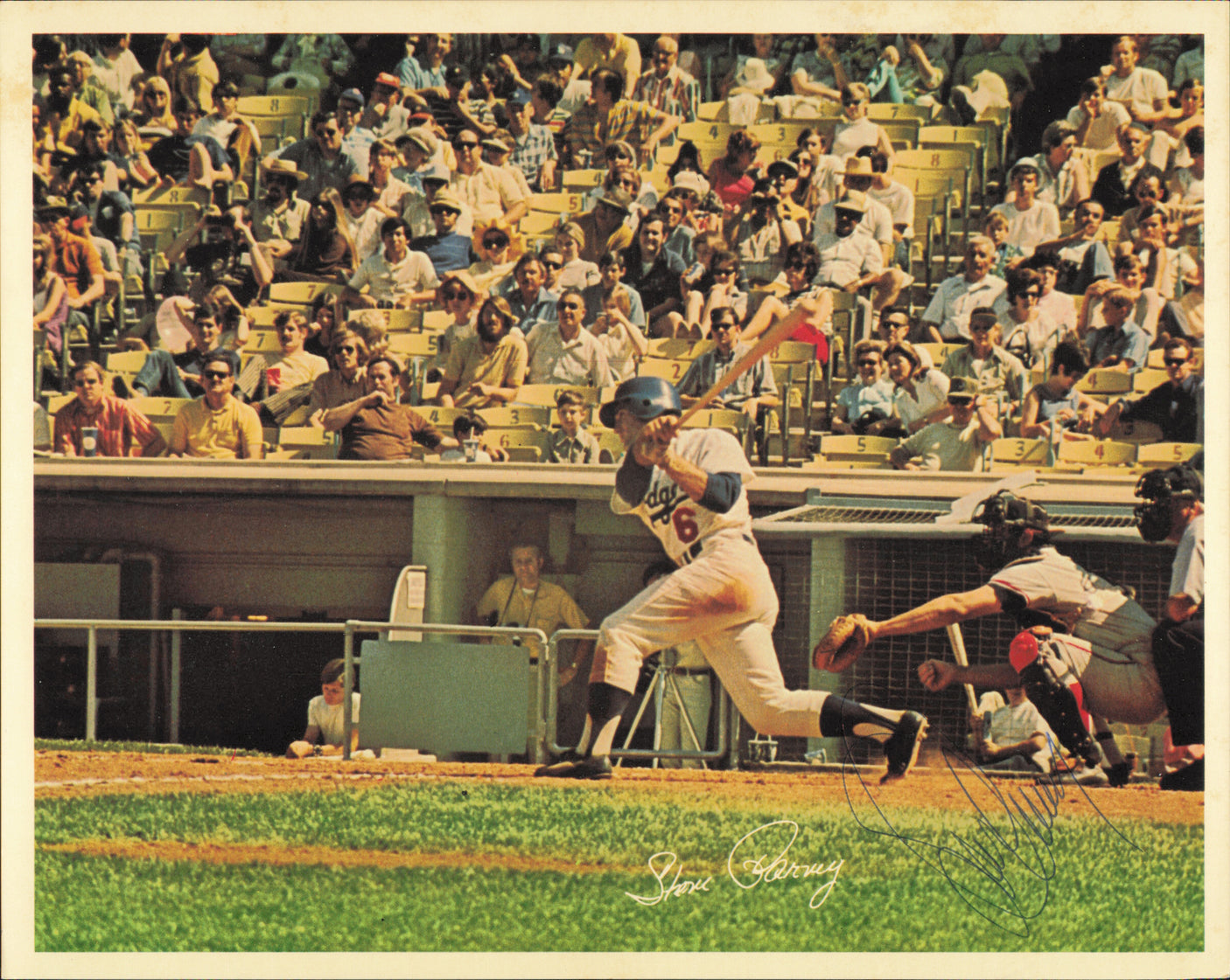 Los Angeles Dodgers Autographed 17 Count Lot of 8x10 Team Issued Photos All Different With Steve Garvey & Ron Cey SKU #236186