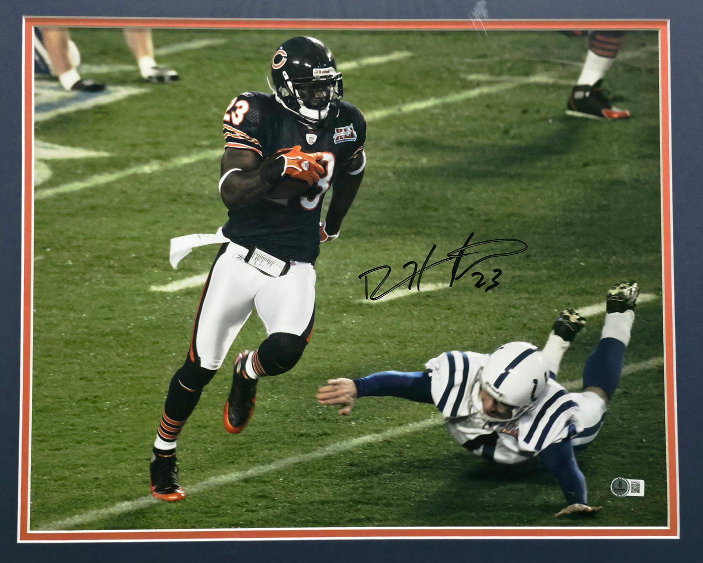 Devin Hester Autographed Framed 16x20 Photo Chicago Bears Beckett BAS QR Stock #253603