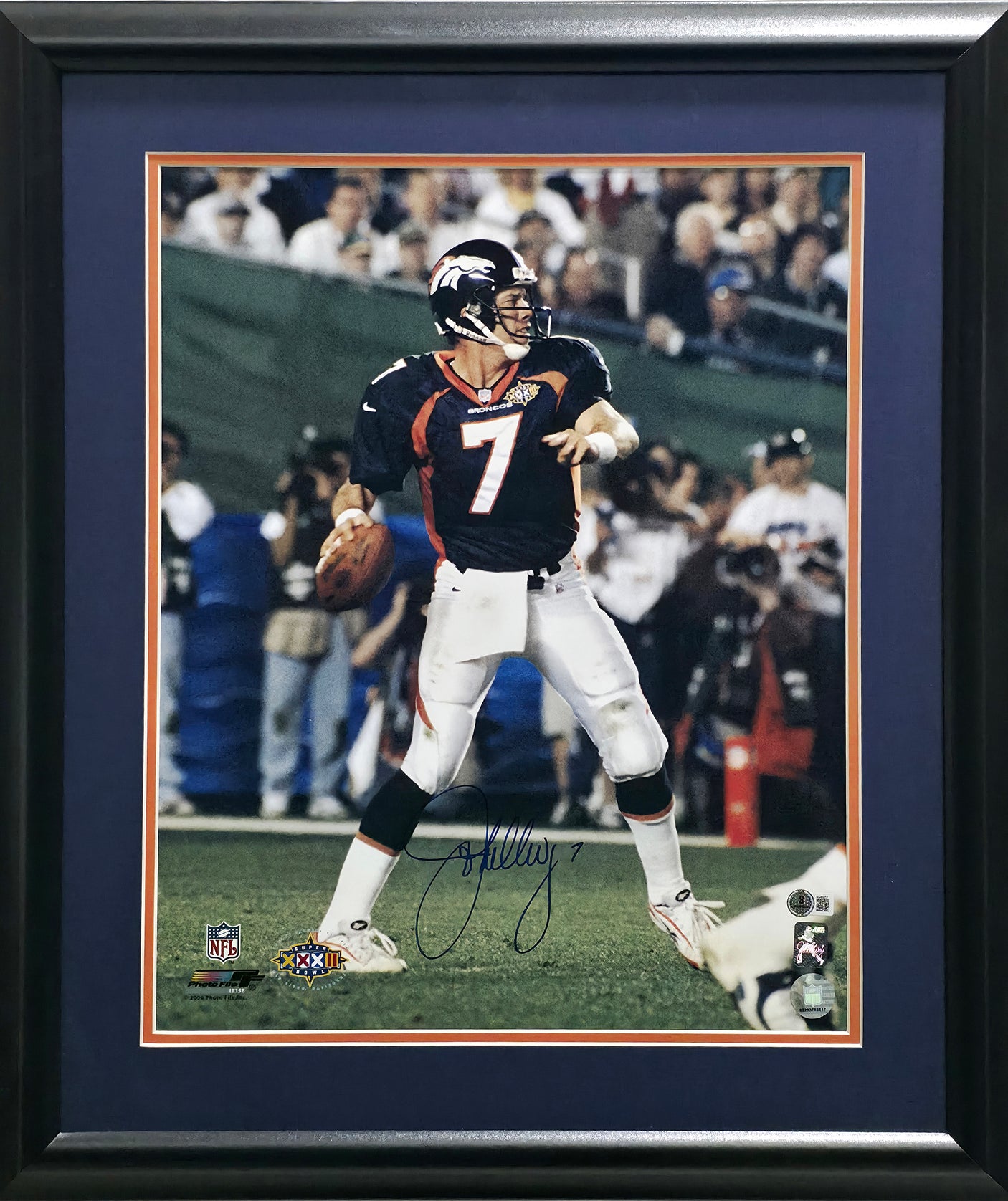 John Elway Autographed Framed 16x20 Photo Denver Broncos Beckett BAS QR Stock #253602