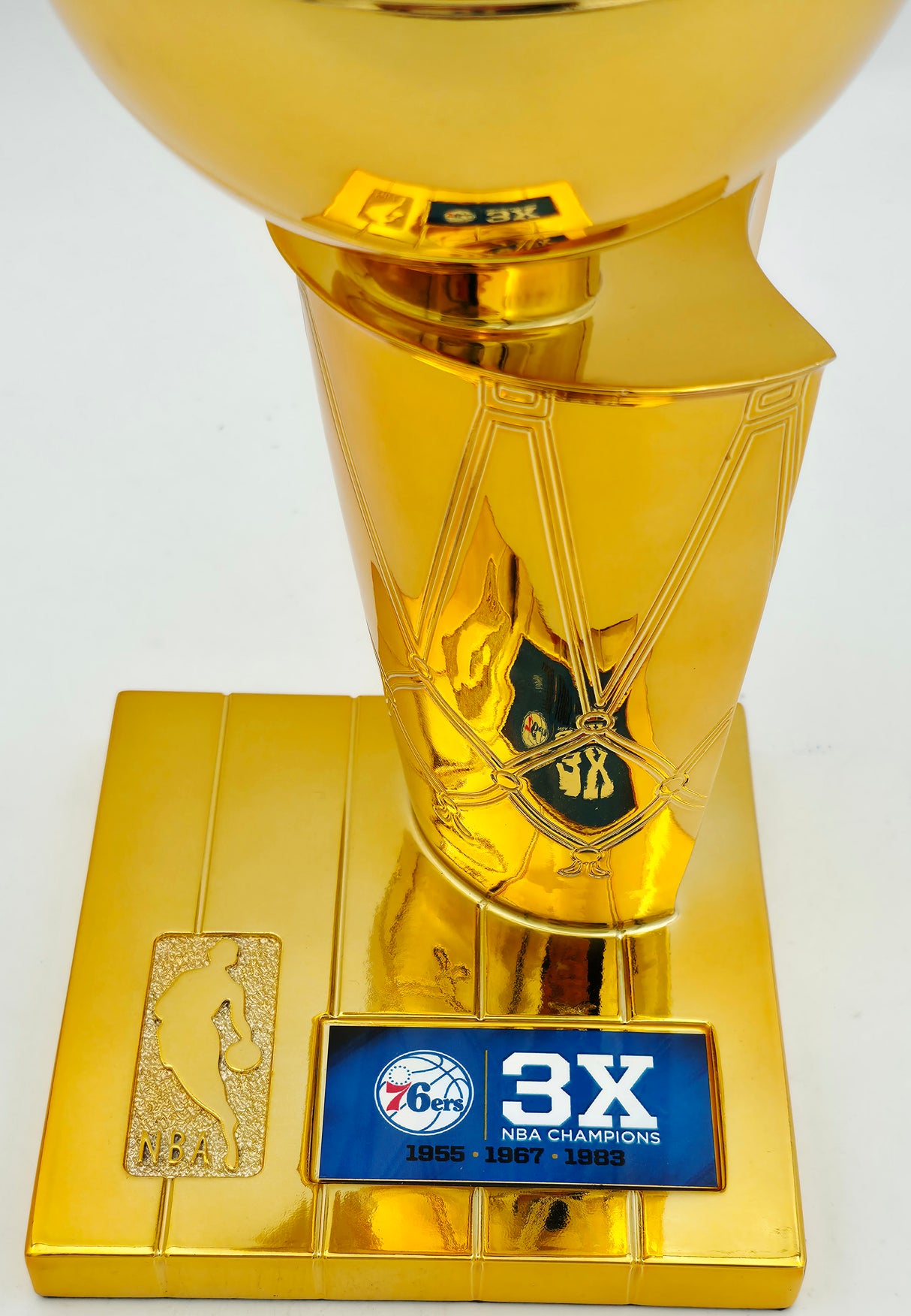 Julius "Dr. J" Erving Autographed Fanatics Philadelphia 76ers NBA Champions Mini Trophy Beckett BAS Witness Stock #253707
