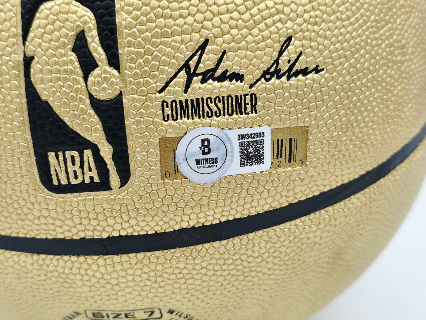 Allen Iverson Autographed Gold Edition Composite Leather Basketball Philadelphia 76ers Beckett BAS Witness Stock #253647
