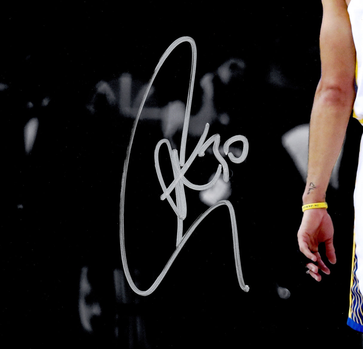 Stephen Curry Autographed Framed 16x20 Photo Golden State Warriors Spotlight JSA Stock #254259