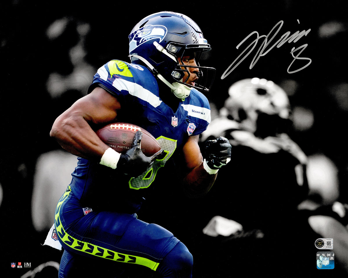 Jadarian Price Autographed 16x20 Photo Seattle Seahawks Beckett BAS Witness Stock #268074