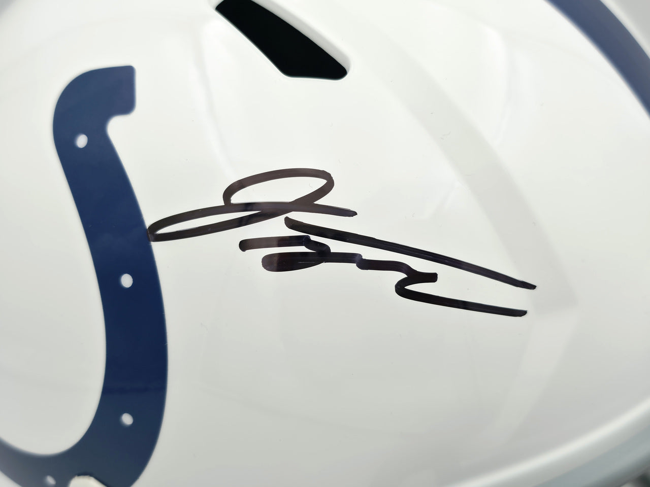 Jonathan Taylor Autographed Indianapolis Colts White Full Size Speed Replica Helmet Beckett BAS Witness Stock #254430